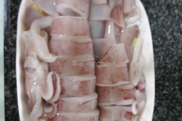 清蒸鱿鱼的做法图解3