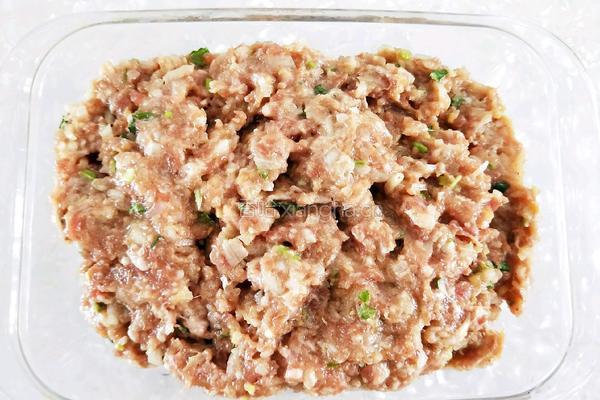  圆葱羊肉水饺的做法图解13