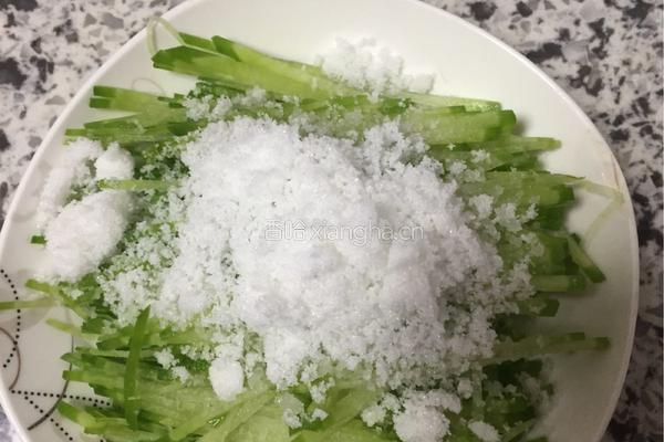 酸甜萝卜丝的做法图解5