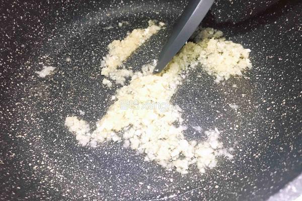 【正月十五闹元宵】蒜蓉粉丝蒸蛏子的做法图解9