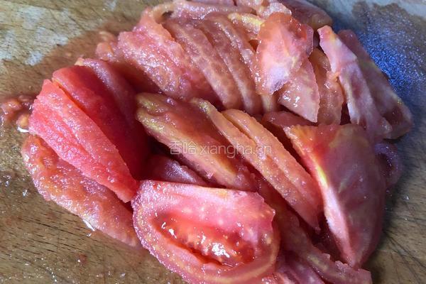 西红柿蒜苔肉丝面的做法图解3