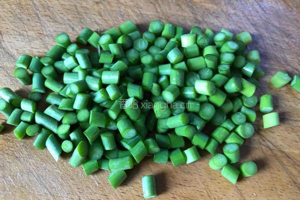 西红柿蒜苔肉丝面的做法图解4