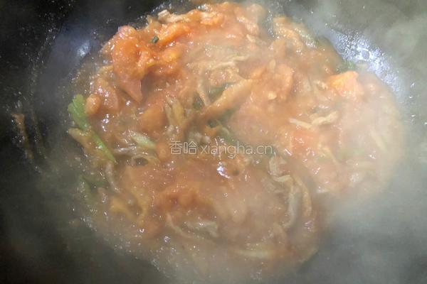 西红柿蒜苔肉丝面的做法图解10