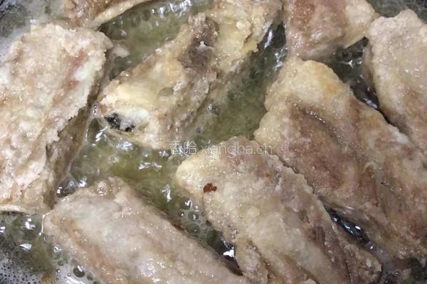 椒盐排骨的做法图解6
