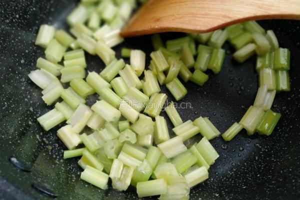 橄榄菜烧土豆的做法图解6