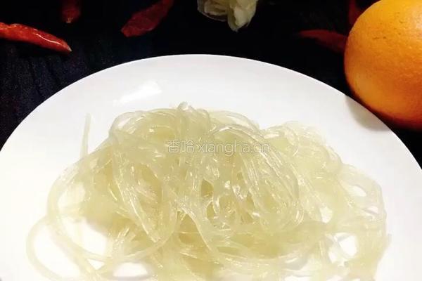 （正月十五闹元宵）肉末炒粉丝的做法图解1