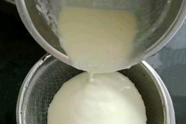 电饭煲鸡蛋饼的做法图解3