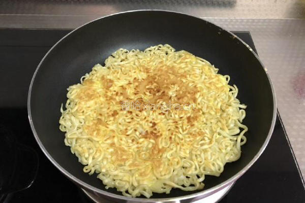 泡面蛋饼的做法图解9