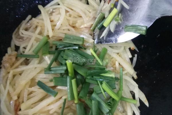 葱花土豆丝的做法图解7