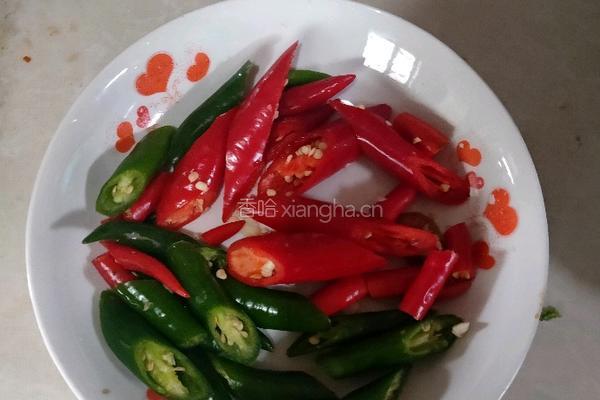 爆炒花鲢的做法图解1