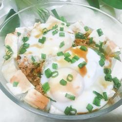 肉末榨菜蒸豆腐卧蛋的做法[图]