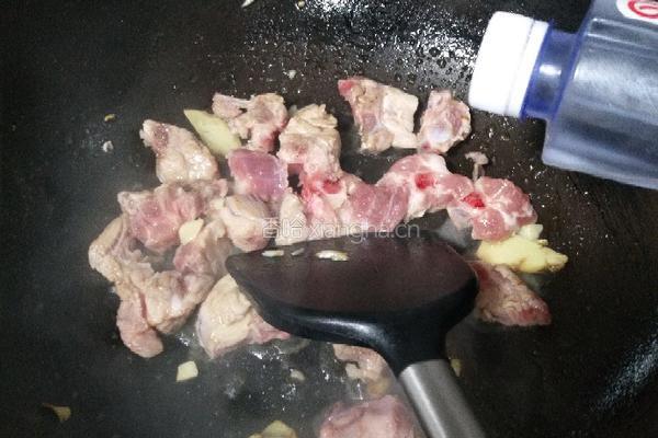 土豆烧排骨的做法图解4
