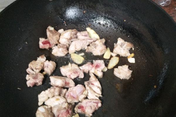 土豆烧排骨的做法图解5