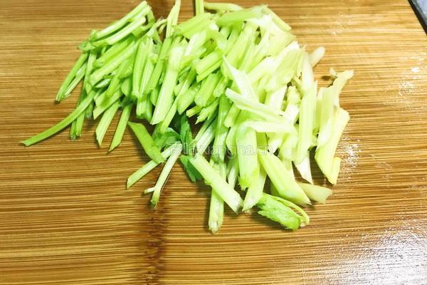 小拌牛脸肉的做法图解2