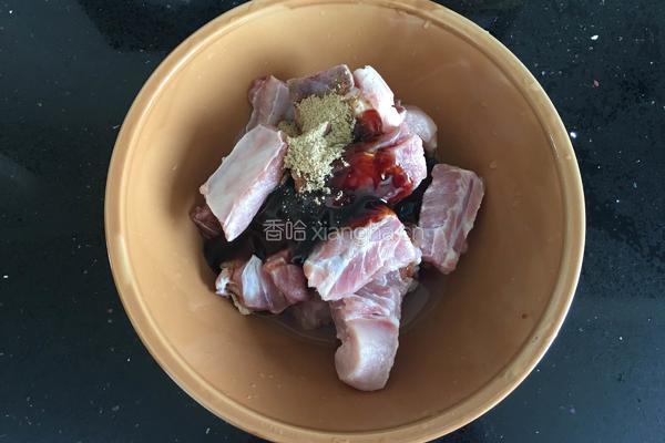 无水孜然焗排骨的做法图解2