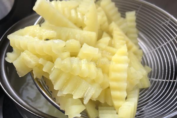 香辣狼牙土豆条的做法图解4