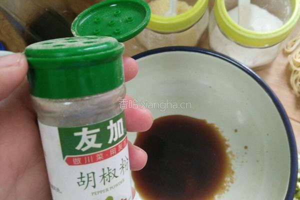 李家自制香辣米线的做法图解7