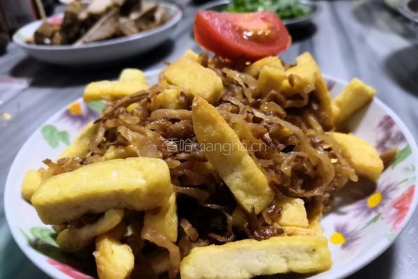 奶奶牌下饭菜(萝卜干炒豆干)的做法图解6