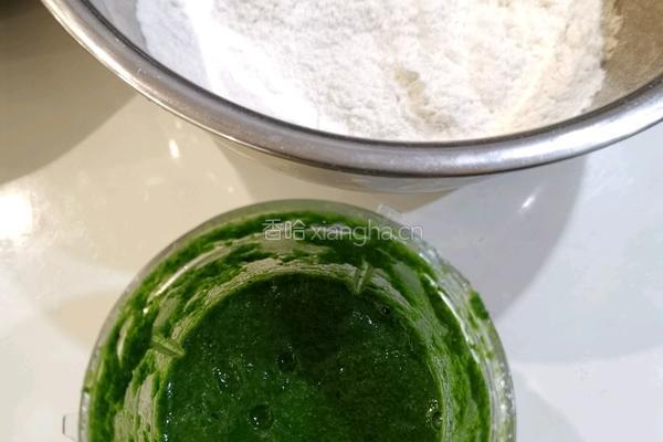 蘸水菠菜面的做法图解3