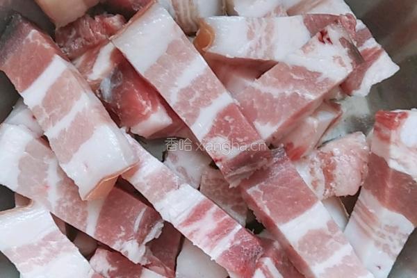 经典红烧肉的做法图解1