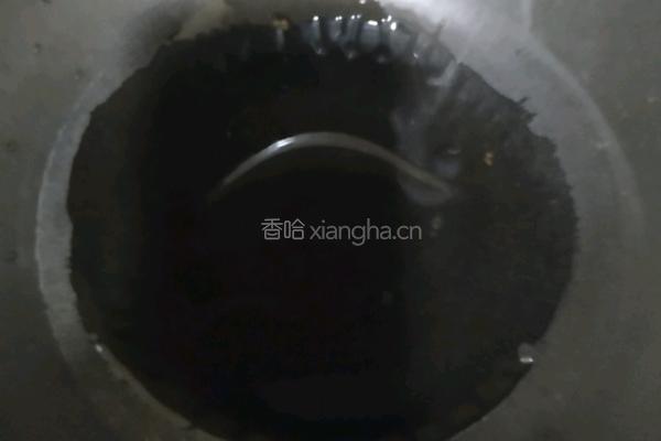 韭菜炒鱿鱼的做法图解8