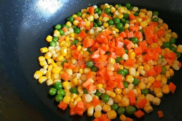 新文美食 松仁玉米的做法图解7
