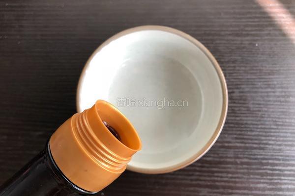 快手酸辣米粉的做法图解1