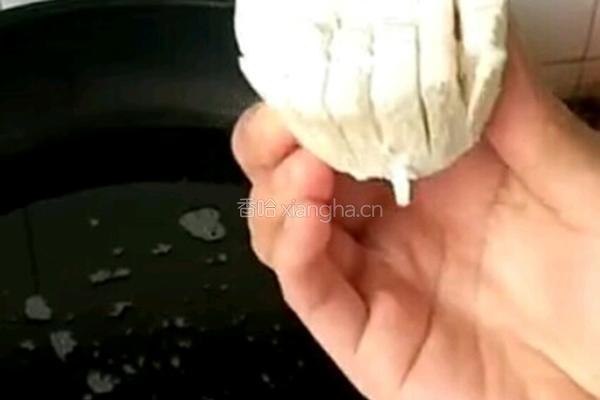 番茄汁菊花鲍菇的做法图解6