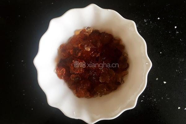燕窝桃胶银耳糖水的做法图解2