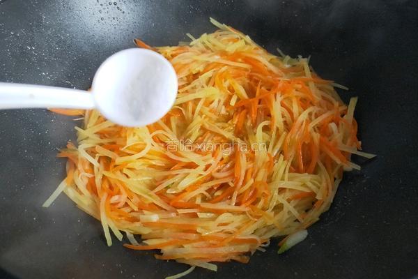 土豆丝炒胡萝卜丝的做法图解8