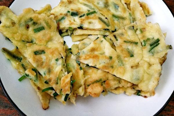 韭菜鸡蛋饼的做法图解11