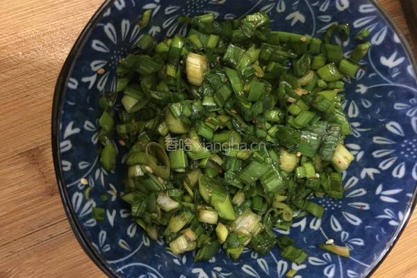 凉拌蒜苗的做法图解4