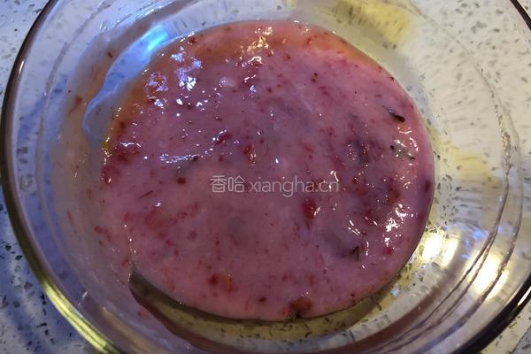 草莓慕斯杯的做法图解6