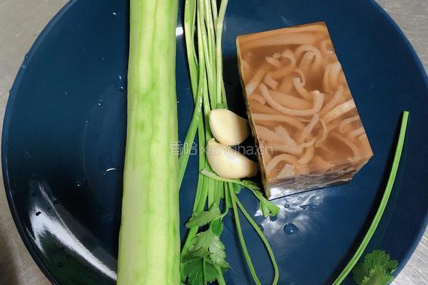 凉拌肉皮冻（满满胶原蛋白）的做法图解1