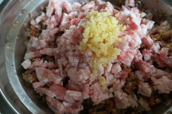 新文美食 猪肉白色香菇包子的做法图解6