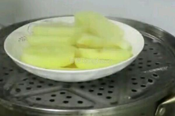 土豆夹心饼的做法图解1