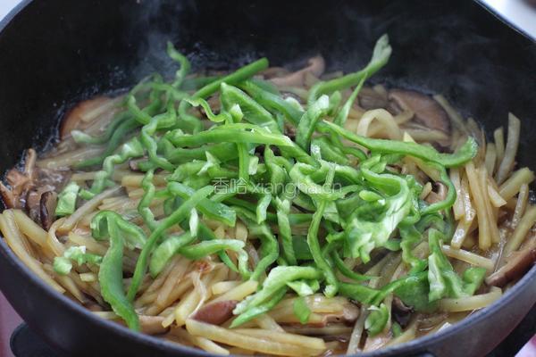 香菇炒土豆条的做法图解7