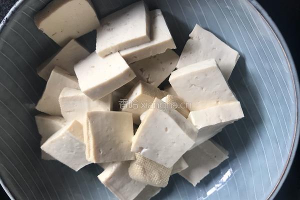 豆腐肉丸汤的做法图解1