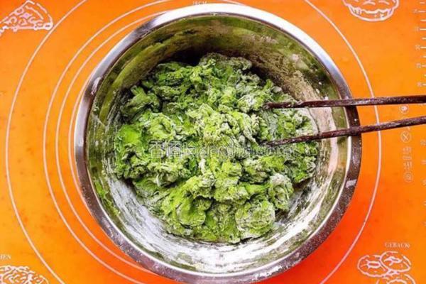 丝瓜肉馅饺子的做法图解2