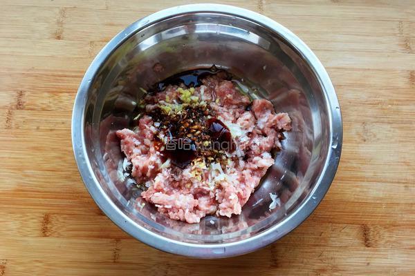 丝瓜肉馅饺子的做法图解7