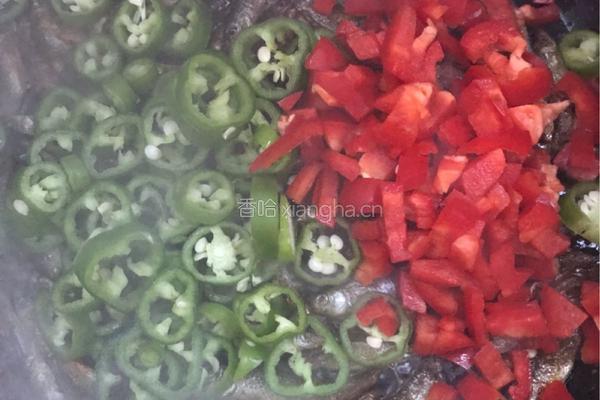 湘菜：香辣火焙鱼的做法图解6