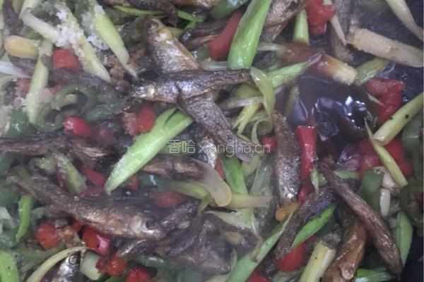 湘菜：香辣火焙鱼的做法图解8
