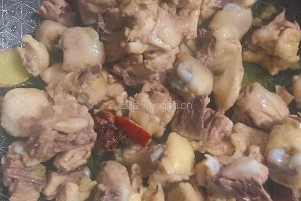 土豆炖鸡腿的做法图解2