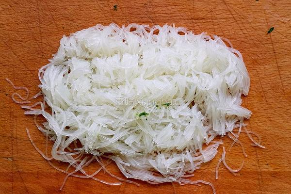 菠菜鸡蛋盒子的做法图解2