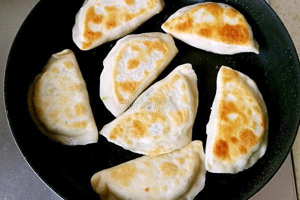 菠菜鸡蛋盒子的做法图解14
