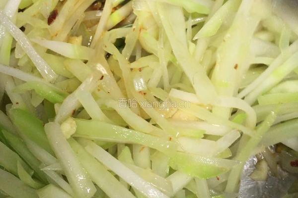 凉拌鲜榨菜的做法图解9