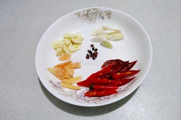 泡椒笋子炒肉片的做法图解4