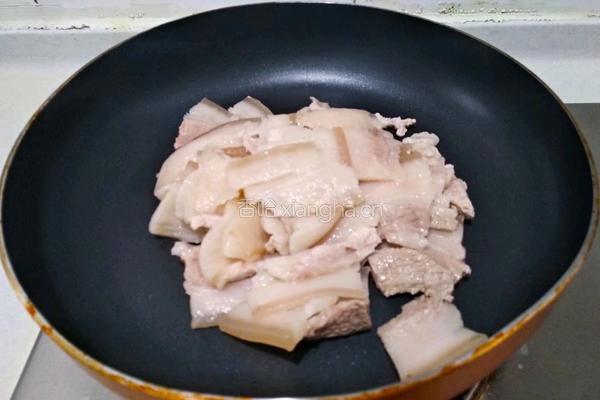 甜椒木耳回锅肉的做法图解5