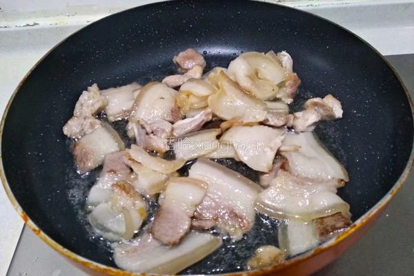 甜椒木耳回锅肉的做法图解6