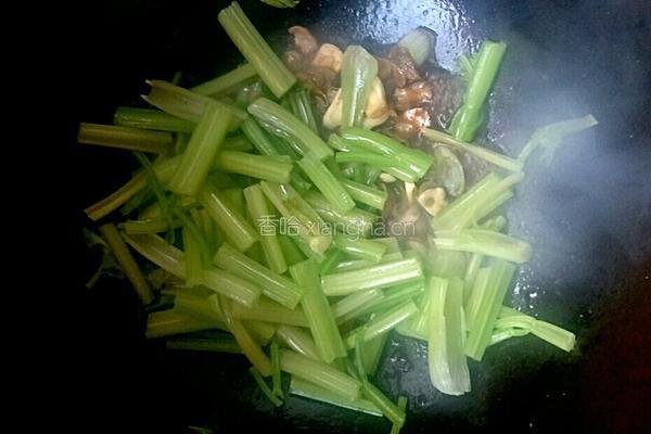清炒芹菜的做法图解7